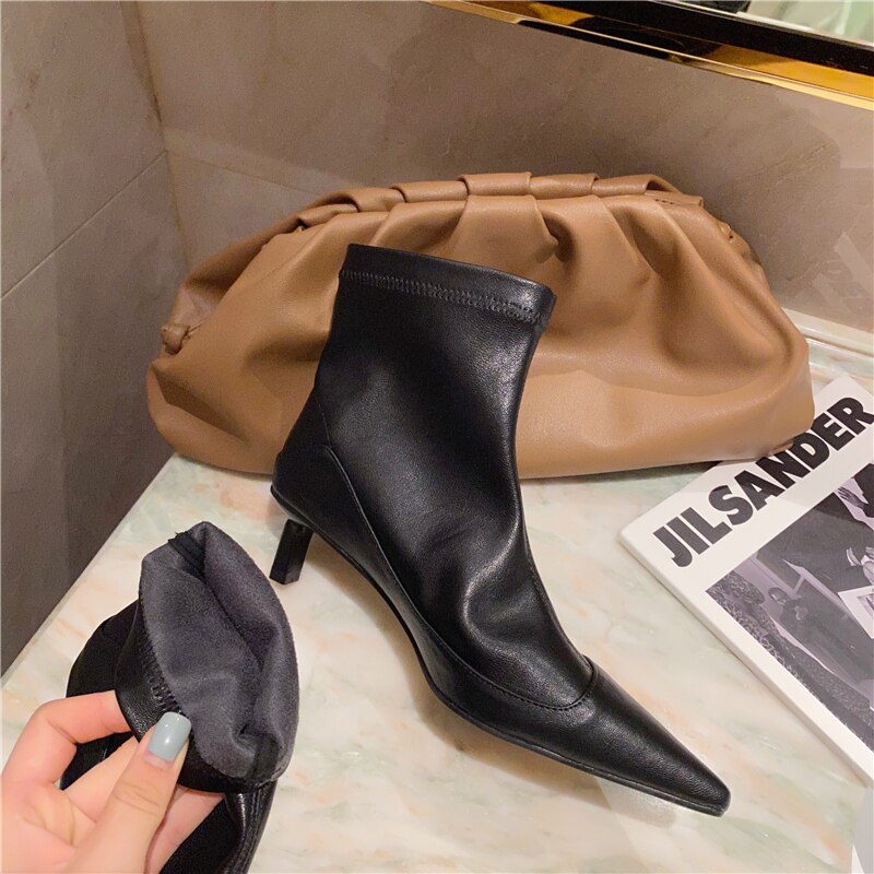 Vit spetsad tå dam sock boots låga tunna höga klackar stretch tyg boots dam varm päls slim fit slip on ankel boots skor: Svart / 7.5