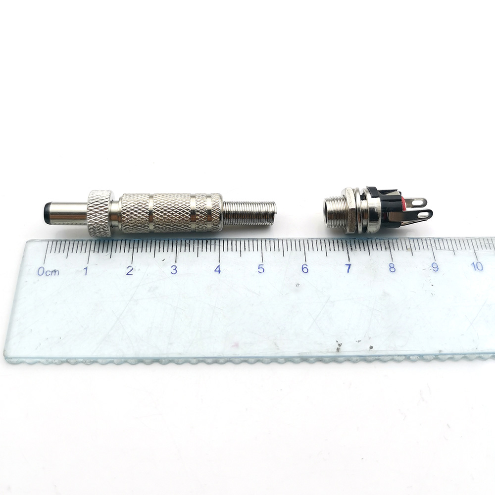 5 uds 5,5x2,5mm 5,5x2,1mm DC 12V conector de alimentación macho enchufe hembra adaptador de conector de Metal con bloqueo de rosca 5,5*2,1 5,5*2,5