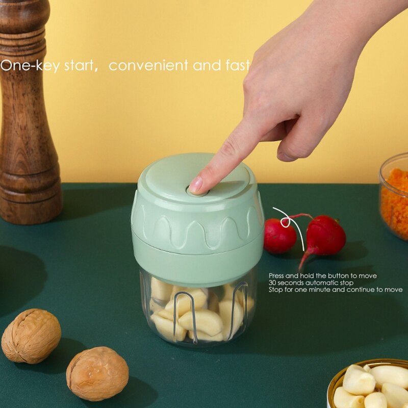 Electric Mini Garlic Chopper Masher Food Slicers , Portable Blender Processor for Pepper Chili Vegetable Nuts Meat
