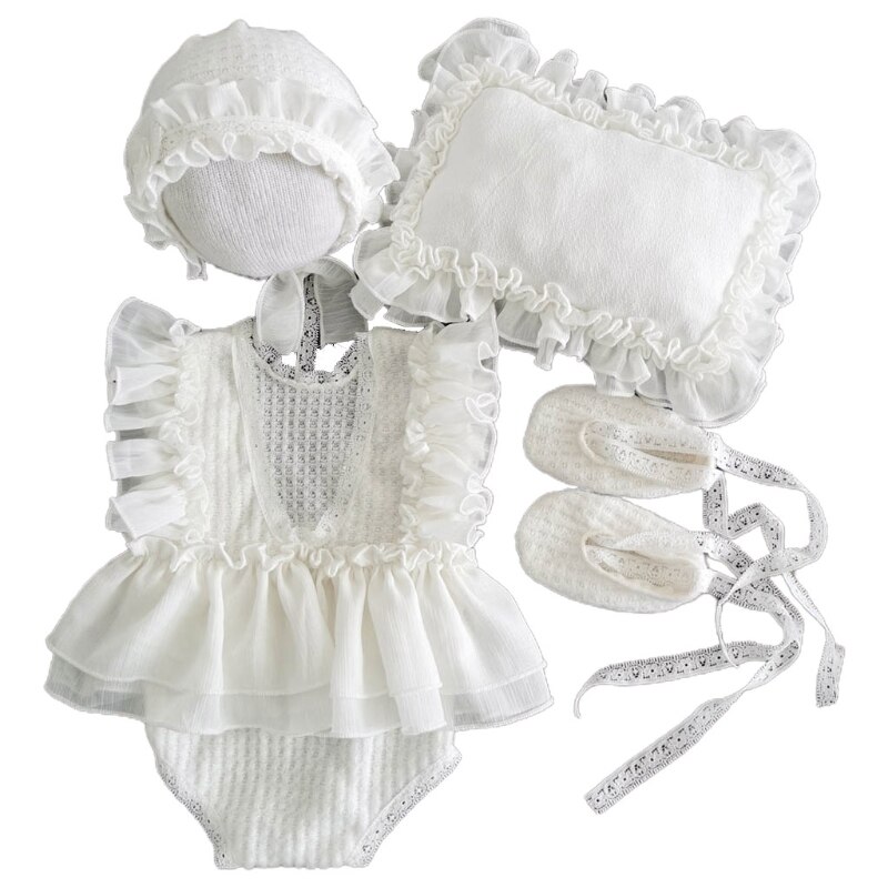 Set van 5 pasgeboren fotografie-accessoires: kanten jurkje, hoedje, kussentje, korte broek en schoenen.: 1