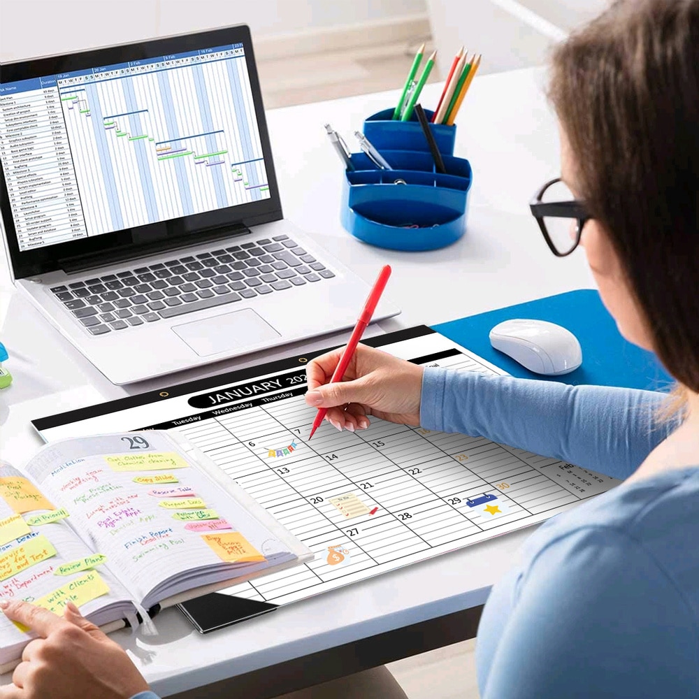 STOBOK -2022 Desk Calendar 2 Years Monthly Planner Runs from January 1, to 31, 2022 Desk/Wall Calendar for Organizing &