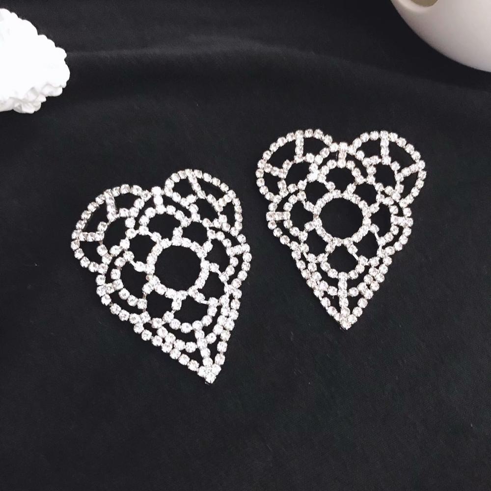 Pendientes ahuecados con diamantes de imitación para mujer, aretes con de corazón, a la , dorados, plateados, para oficina, nueva simétrica