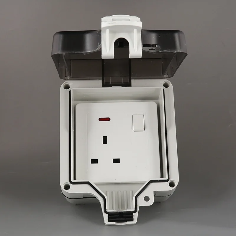 British Standard Outdoor Waterproof Socket Ip66 Anti-rain Charging Plug European Standard German Regulation Waterproof Box: Type 11
