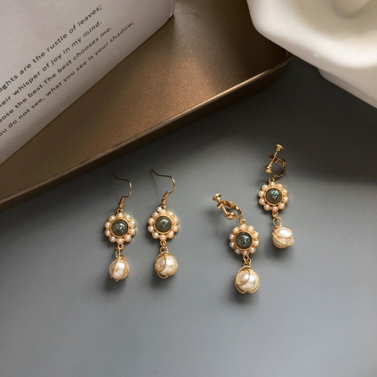 Tempérament gracieux dames accessoires Hong Kong Style Simple Imitation perle ronde boule pendentif pince boucles d'oreilles bijoux: 3