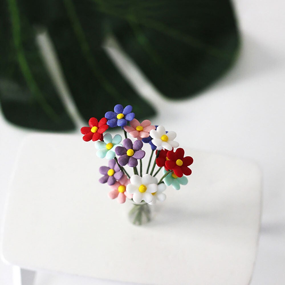 2pcs 1/12 Dollhouse Miniature Accessories Mini Resin Daisy Simulation Flower Model Toys for Doll House Decoration ob11