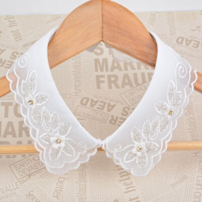 Chemise et faux col pour femmes | , fait à la main, faux col, accessoires de décoration en dentelle avec strass, collier cravate: A12
