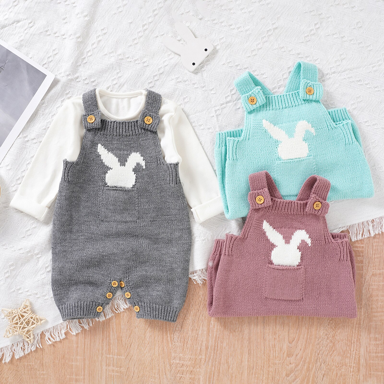 Oster-strickoverall für babys und kleinkinder, ärmellos, mit hasenmuster und vordertasche