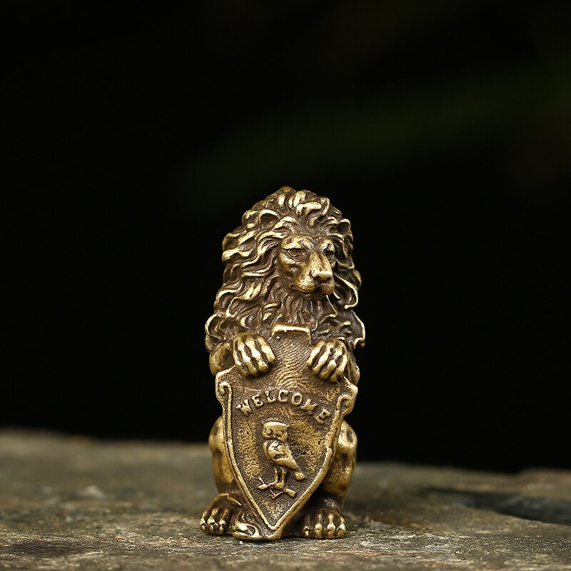 Antik bronze velkommen afskærmet løve konge statue hjem feng shui dekorationer heldig kobber ugle miniature figurer bordpynt: Velkommen løve