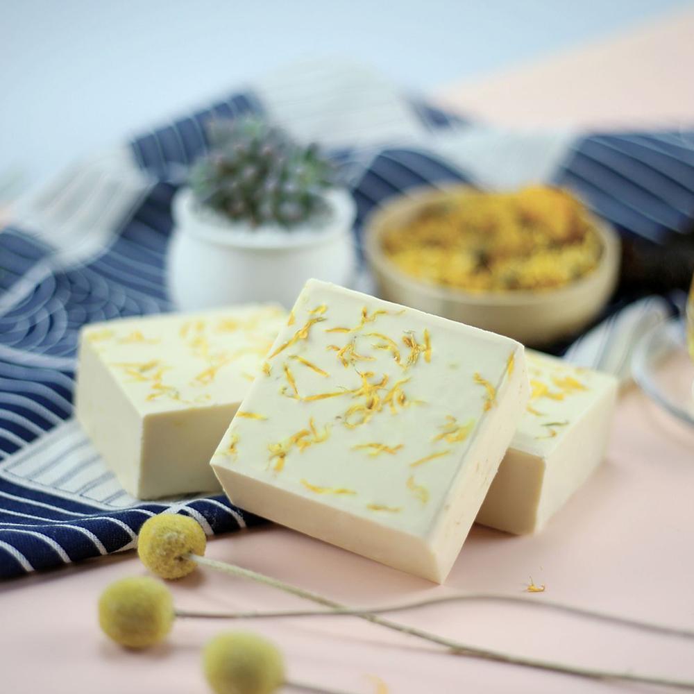 10pcs Pack Handmade Soap Making Tool Kit Set Supplies Silicone Resin Molds Soy Wax Melt Pouring Pot Accessories Diy