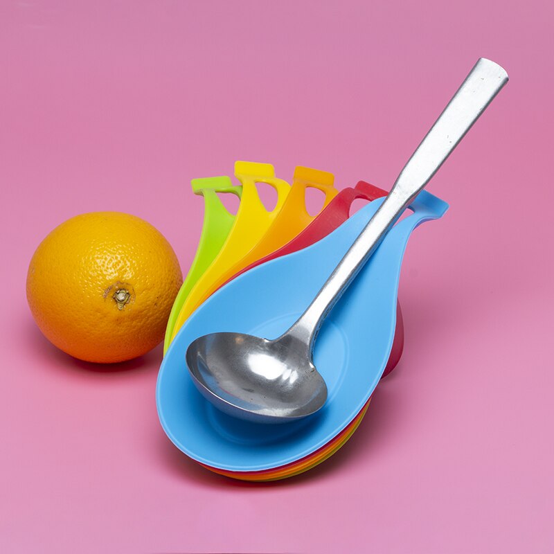 1Pcs Tafel Decoratie Siliconen Isolatie Hittebestendige Lepel Rest Keuken Tool Lepel Pad Eet Mat Keuken Gadget Holder