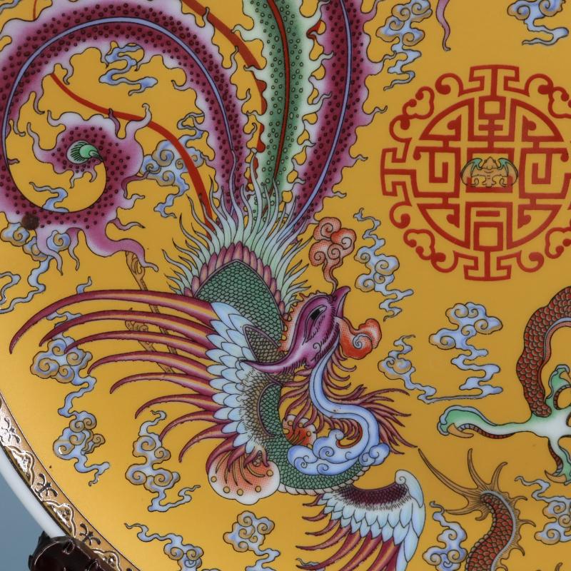 Qing Dynasty Qianlong pastel gold dragon and phoenix pattern plate antique handicraft porcelain home decoration ornaments plate