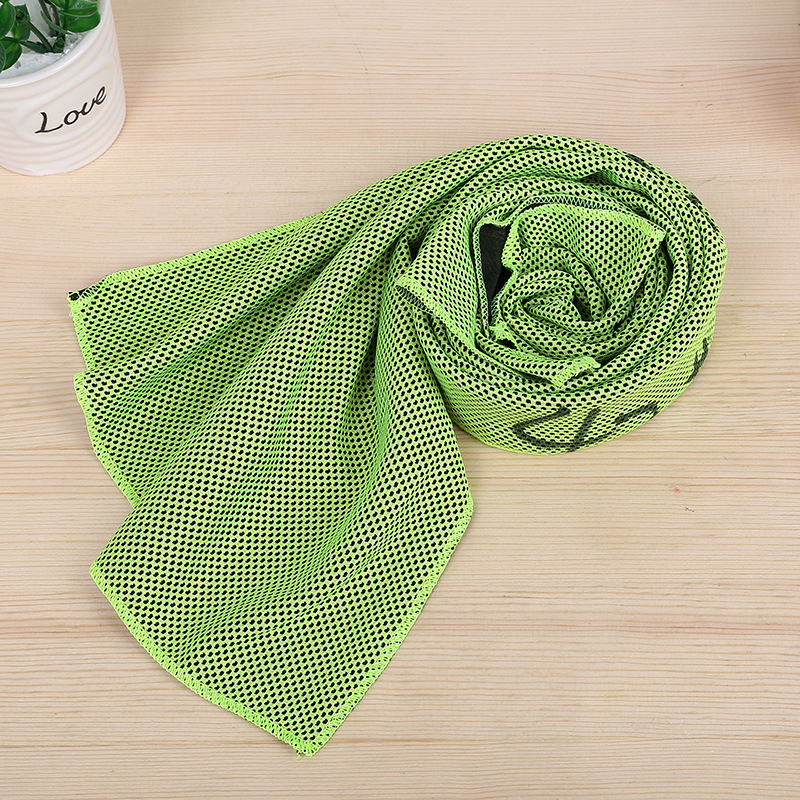 Toalla refrescante, toalla de fibra ultrafina transpirable y suave, adecuada para ejercicios de yoga, correr, fitness, gimnasio, camping y fitness: Verde