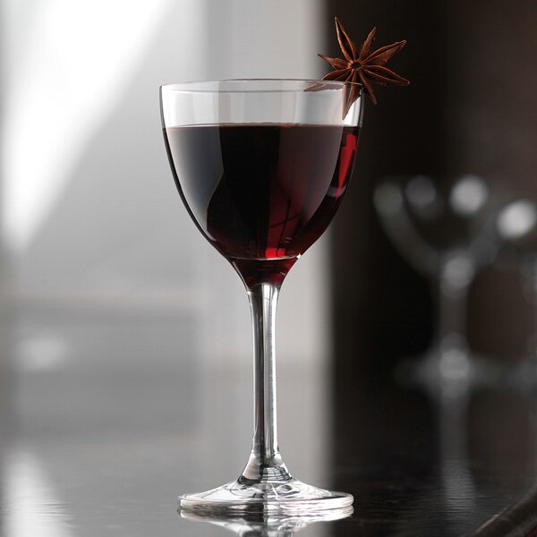 Hoog cocktailglas martiniglas goblet klassiek wijnglas