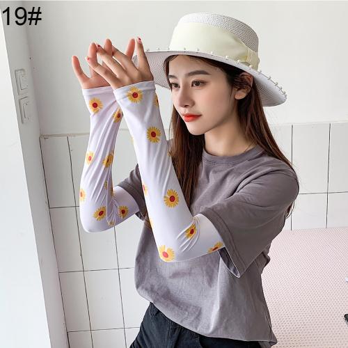 2pcs Summer Arm Sleeves for Women Printed Arm Compression Sleeves Armwarmer Outdoor Sun Block Fingerless Gloves Arm Sleeves: 19