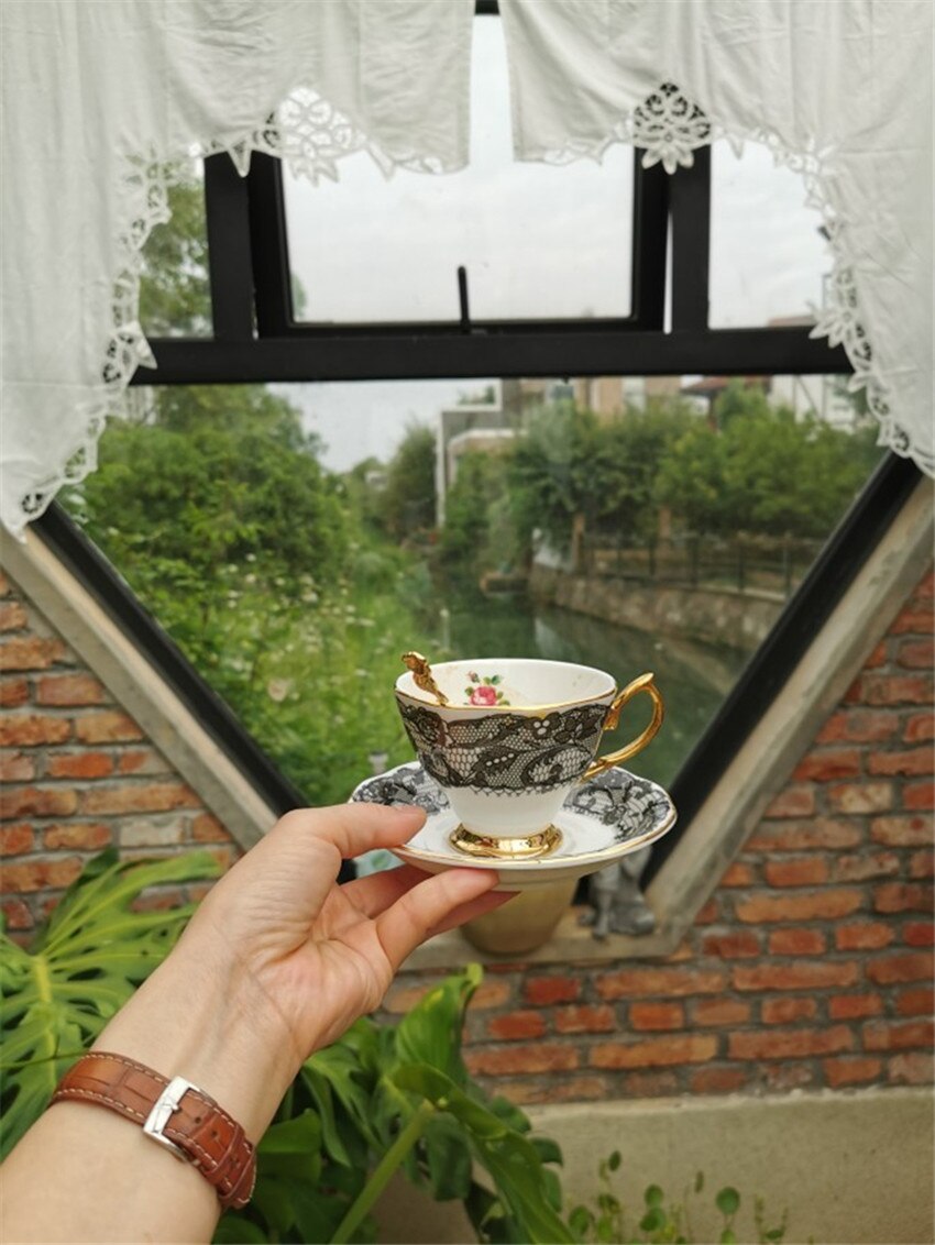 England Bone China Coffee Cup Saucer Set Luxury Afternoon Tea Party Ceramic Dessert plate Lace Porcelain Tea Cups