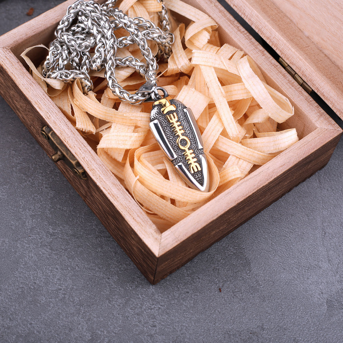Lanza de acero inoxidable Odin Valknut Gungnir colgante collar mitología nórdica runa cuervo de joyería Punk para hombres