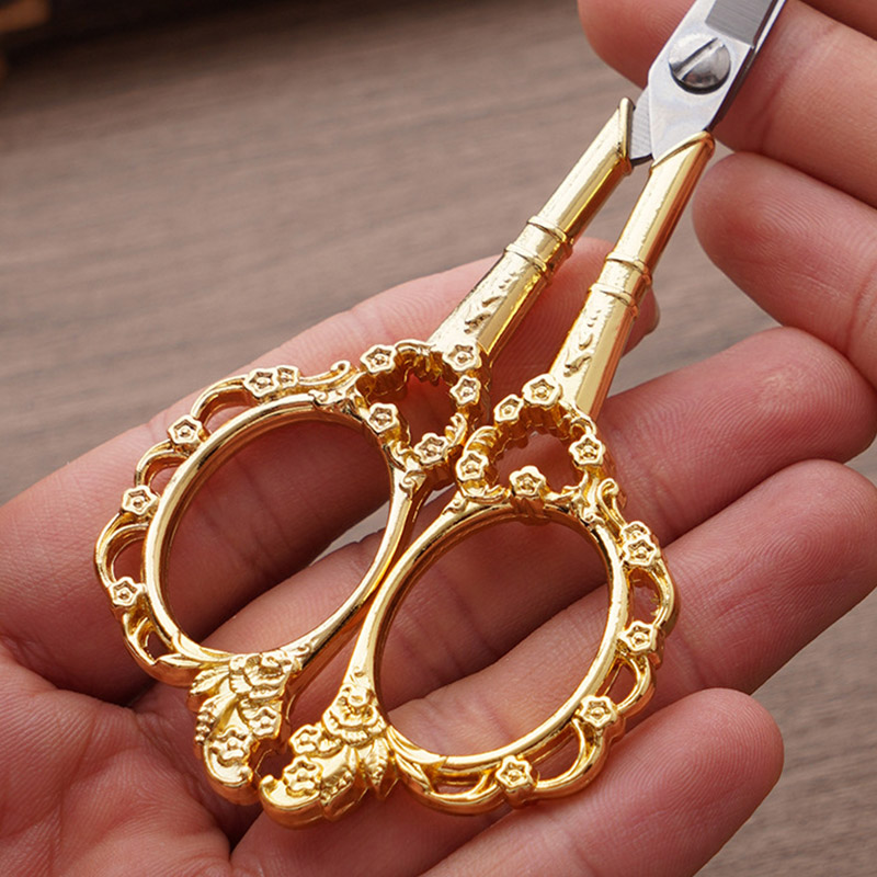 Retro klassieke kleermakersschaar, handwerkschaar, huishoudschaar, kleermakersschaar, stofschaar, naaischaar, stofschaar, naaigaren, duurzame roestvrijstalen schaar