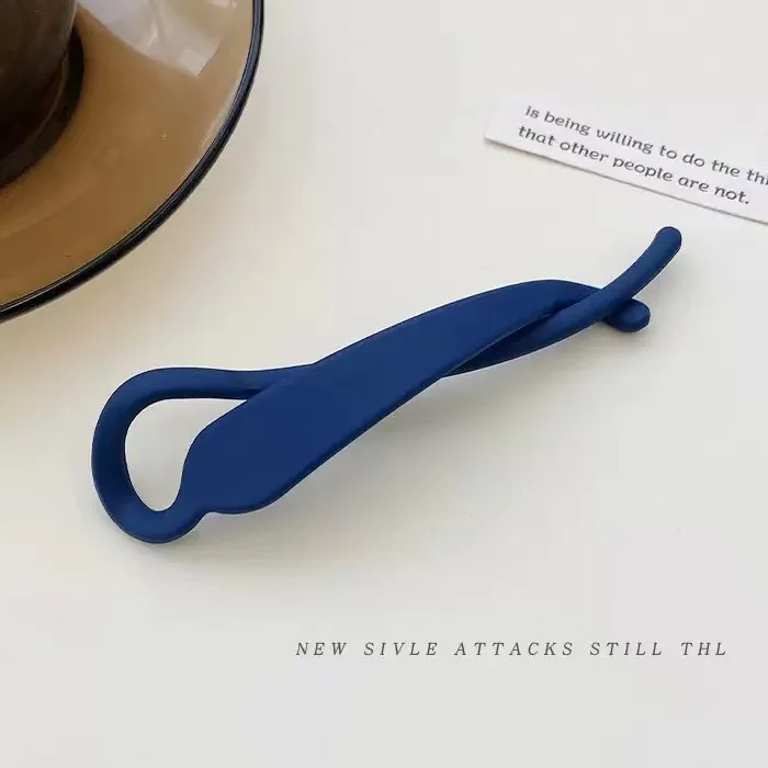 Épingle à cheveux minimaliste française et coréenne toute neuve pour l'arrière de la tête, pince à cheveux élégante de couleur unie, accessoire de cheveux simple et chic: Bleu