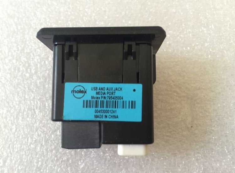 USB flash Drive Socket Port 4 PIN Mini USB Navigatie Kabel Connector 8 pin Aux Voor Nissan X-trail rouge Qashqai: USB AUX Socket