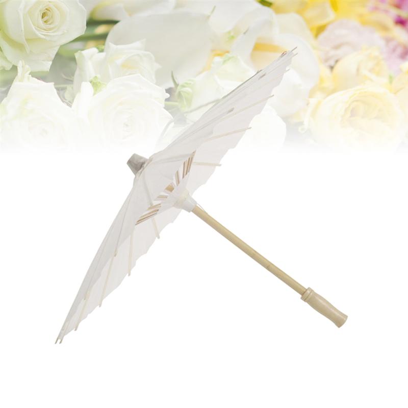 4 pièces papier blanc Parasol parapluie chinois japonais papier parapluie décoration de mariage (diamètre 30cm, poignée de parapluie aléatoire)