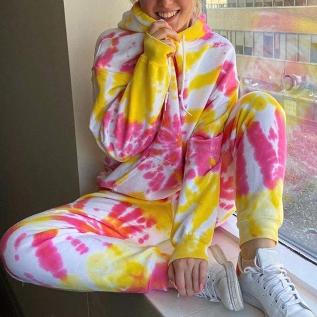 Women Tie Dye Tracksuit Two-piece Set Long Sleeve Top Elastic Waist Long Pants Women Running Sportswear
