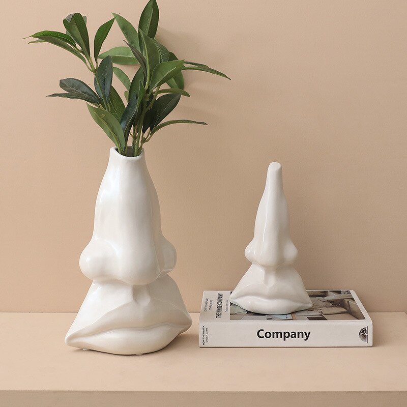 Abstract Human Face Nose Vase Ceramic Crafts Hydroponic Porcelain Vase Flower Arrangement Container Countertop Decoration Modern