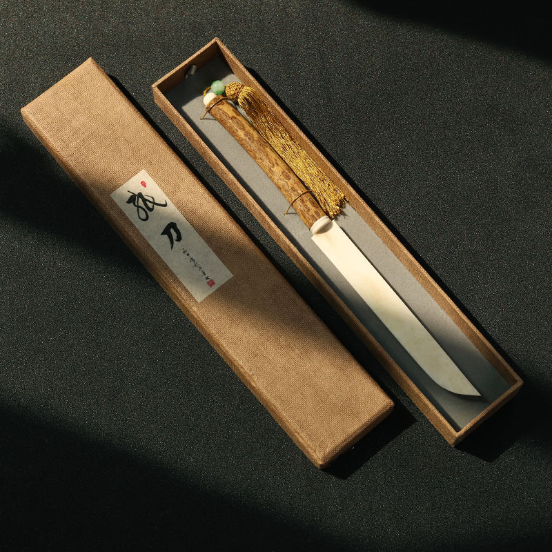 Chinese style retro Xuan paperpaper cutter simple tassel mahogany sandalwood beef bone cutter Art Paper Cutting Tool mail opener