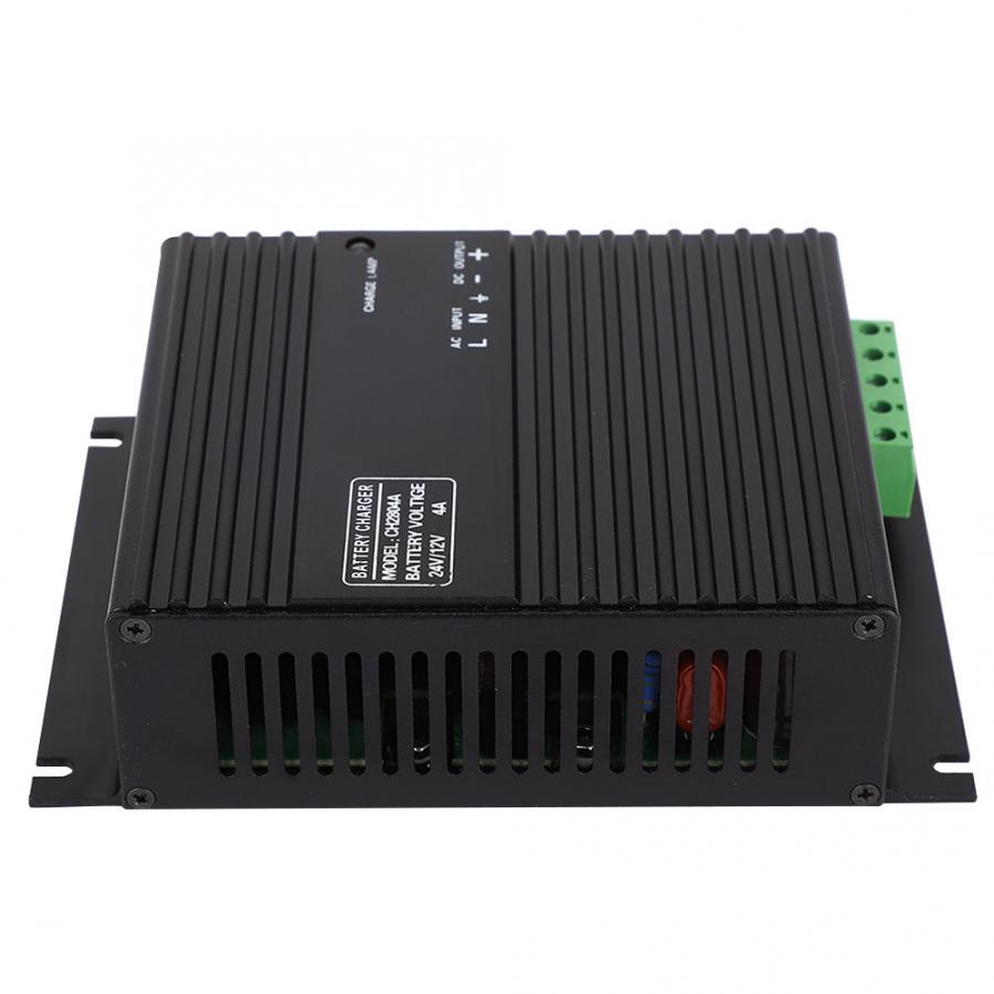 Solar External Battery Charger 12V/24V 4A Intelligent Battery Charging Device Derv Generator Lead-Acid Battery Charger with LE