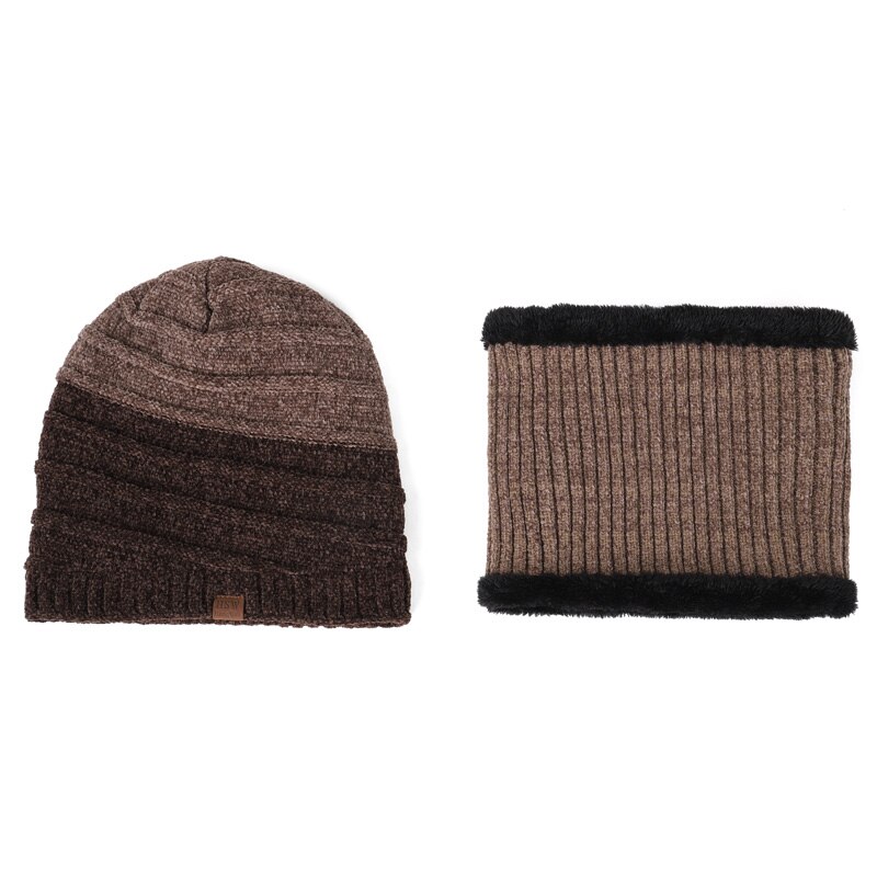 Knitted hat and scarf: Khaki