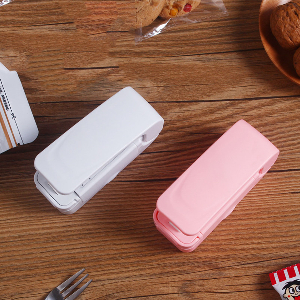 Mini Bag Sealers Handheld Bag Heat Vacuum Sealer Kitchen Gadget Food Saver for Plastic Bags Storage for Food Snack Cookies Fresh