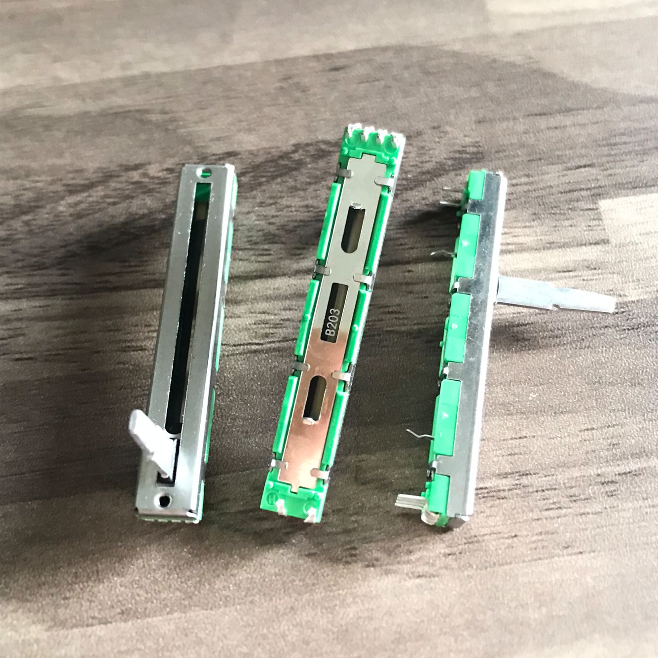 5 stks 60 MM 6 cm dubbele A20K A20KX2 A50K A50KX2 B20K B20KX2 mixer fader volume potentiometer fader A203 B203 20 MM handvat