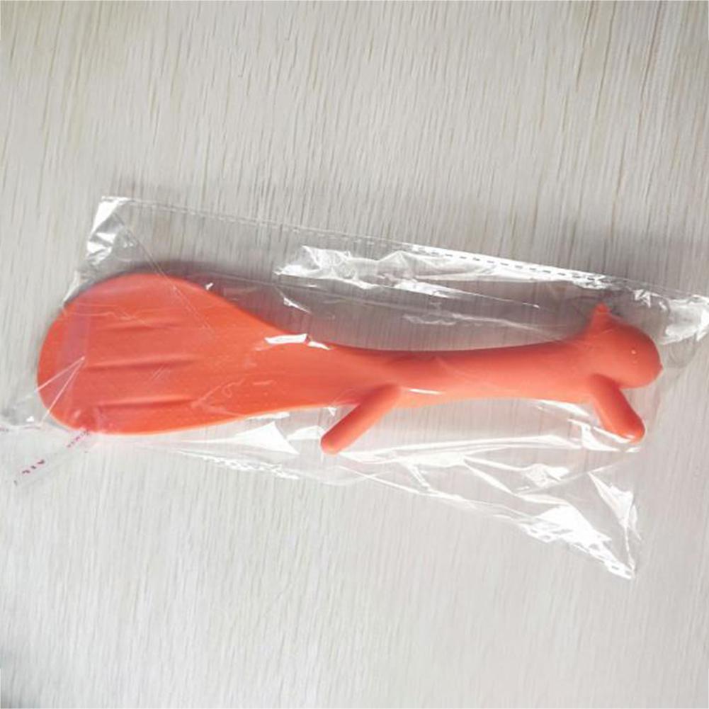 1PC Kreative Schöne Küche Supplie Eichhörnchen Geformte Non Stick Reis Paddle Nette Kleine Eichhörnchen Standing Löffel Zufällige Farbe: Orange