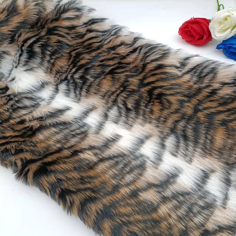 Tijger Patroon 2Cm Pluche Faux Fur Stof Imitatie Bont Prestaties Kleding Faux Fur Stof Voor Patchwork