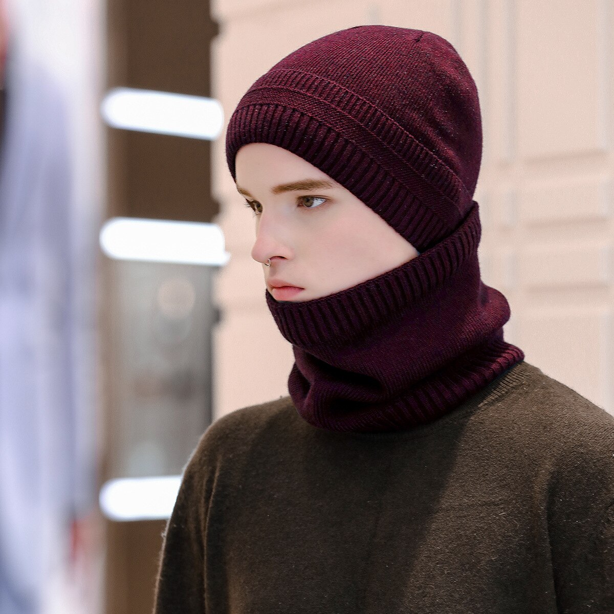 Todelt kjole pluss fløyel polstret krage kaldtett ørebeskyttelseshatt vinter menn og kvinner varm utendørs reisedrakt: Vinrød