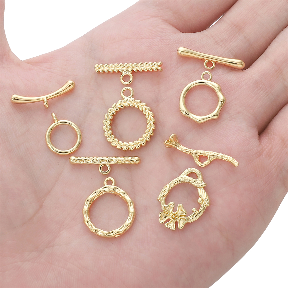 1 set van 14k vergulde messing koperen metalen sluitingen voor het maken van zelfgemaakte armbanden en kettingen.