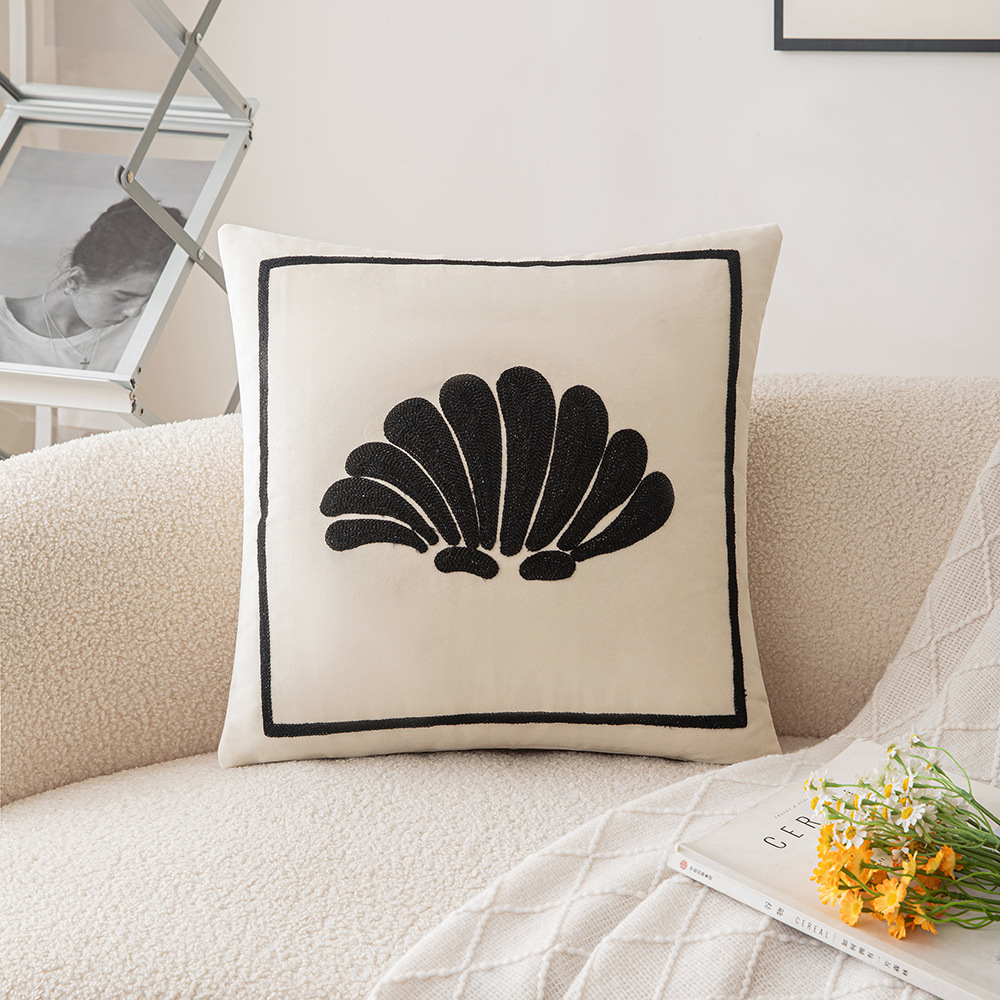 45x45cm Seashell Simple Throw Pillow Cover Black and White Velvet Cushion Cover Polka Dot Pillowcase for Couch Sofa Home Decor: green