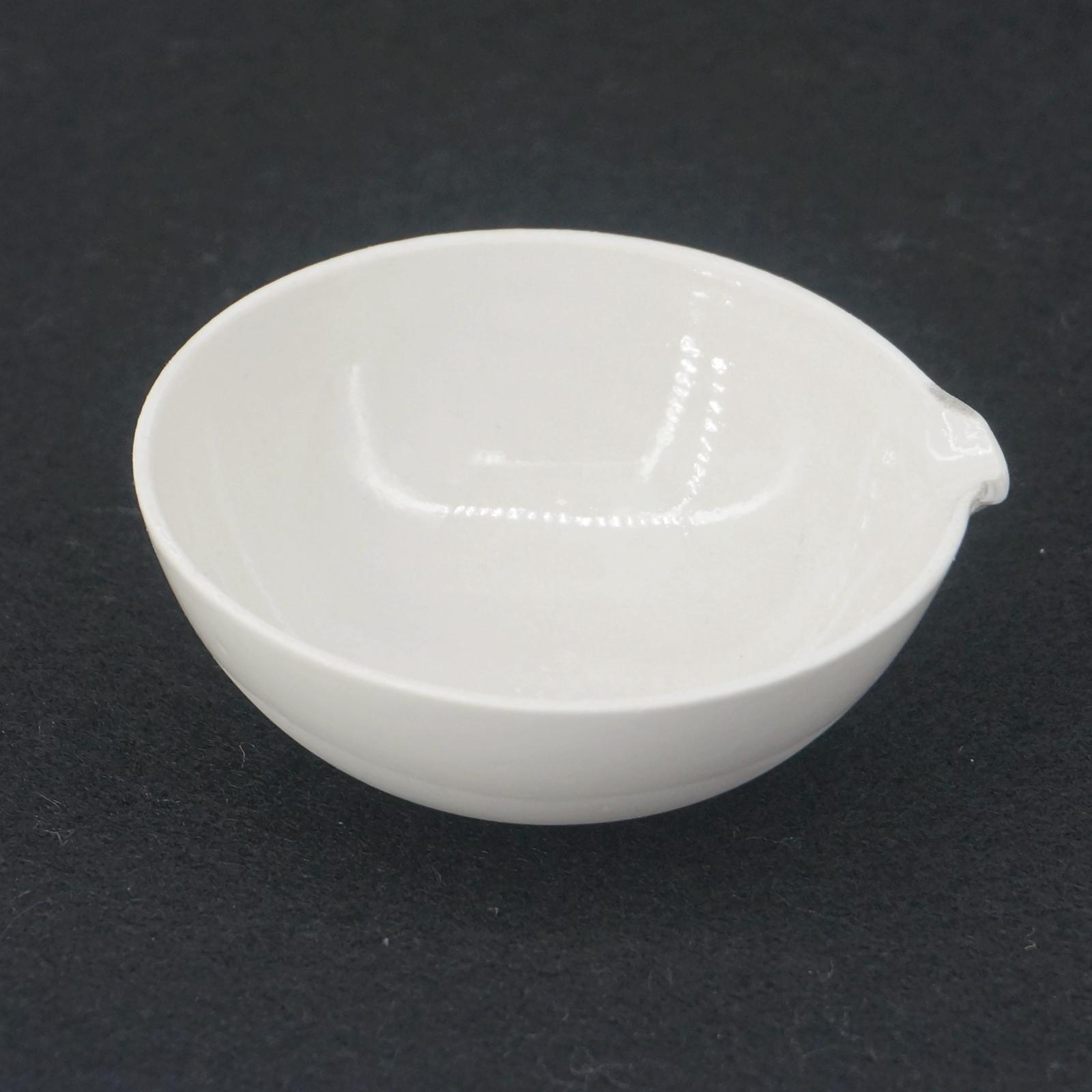 Plat d'évaporation en céramique de 60ml, fond rond avec bec pour laboratoire de chimie