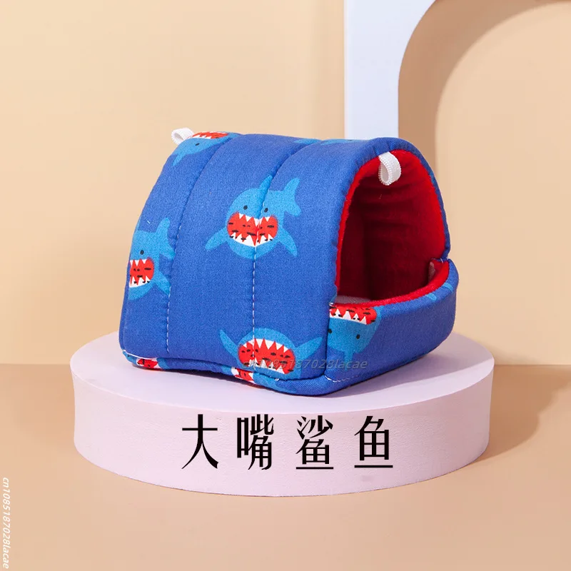 Casa para mascotas, cama para hámster, jaula súper cálida para conejillo de indias, accesorios, cueva, escondite acogedor para erizo, ardilla, jaula colgante para mascotas: XL / SCARLET