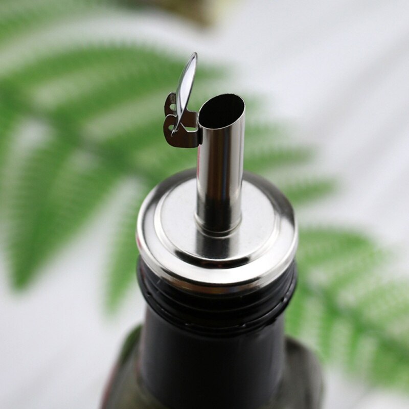 Stainless Steel Olive Oil Free Flow Pourers Liquor Bottle Pourers Wine Spout Dispenser With Covers Wine Bottle Stoppers