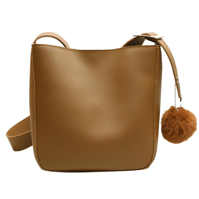 Vintage liten damedusk bøtteveske for luksushåndvesker kvinner skuldervesker kvinner pu lær skulder crossbody bag: Lysebrun