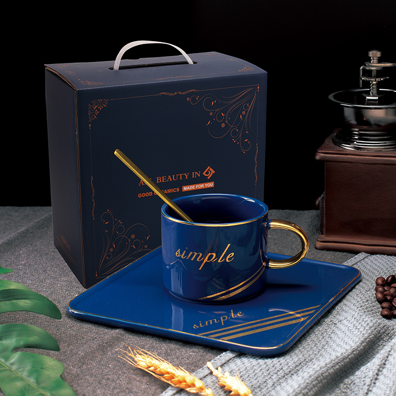 Gouden Rand Luxe Keramische Kantoor Koffie Kop En Schotel Set Melk Thee Mokken Verjaardag Koppels Vrienden Cup Met Lepel geschenkdoos: Bright Blue with box