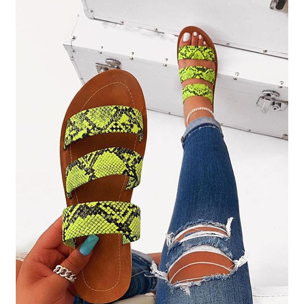 Bonjomarisa Zomer Cool Animal Print Platte Slides Casual Slip-On Gemengde Kleuren Slippers Vrouwen Zomer Toevallige Lage Hak schoenen Vrouw: green / 9.5