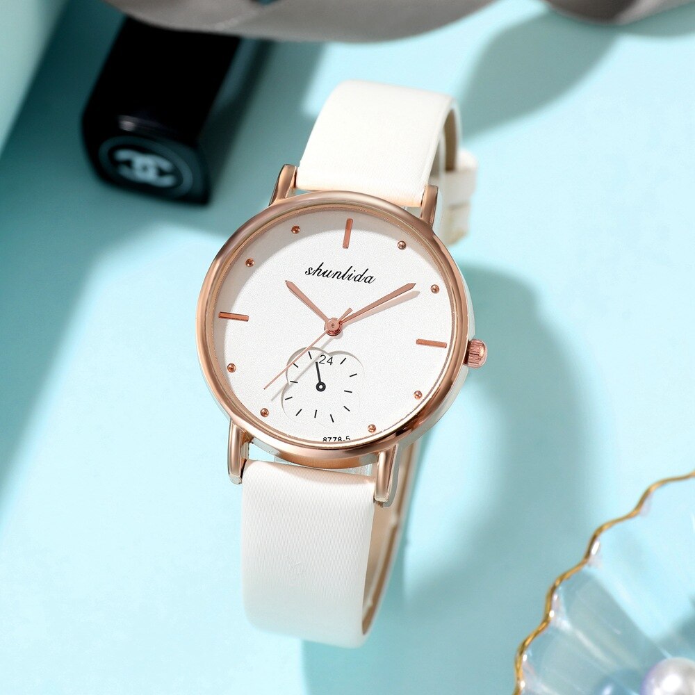 Klavertje Vier Luxe Dames Mode Quartz Horloge Strass Armband Horloge Armband Dames Jurk Horloge #: 01