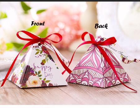 50 stuks Candy Box Baby Shower Gunsten Driehoekige Piramide Bruiloft Gunsten Box Bomboniera Feestartikelen: C