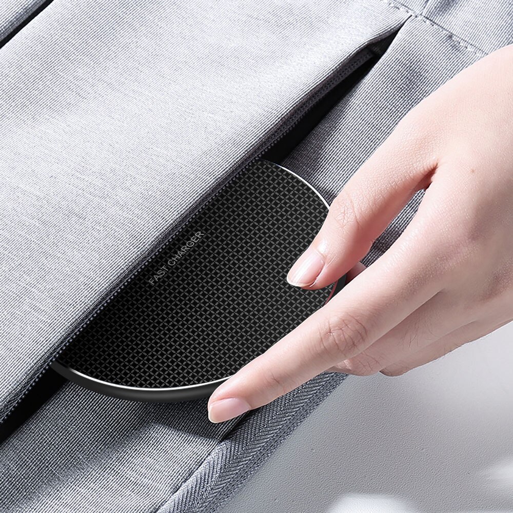 FDGAO Qi Wireless Charger For iPhone 11 Pro XS XR X 8 Plus Airpos Pro 10W Fast Charging Pad for Samsung Note 9 10 20 S9 S10 S20