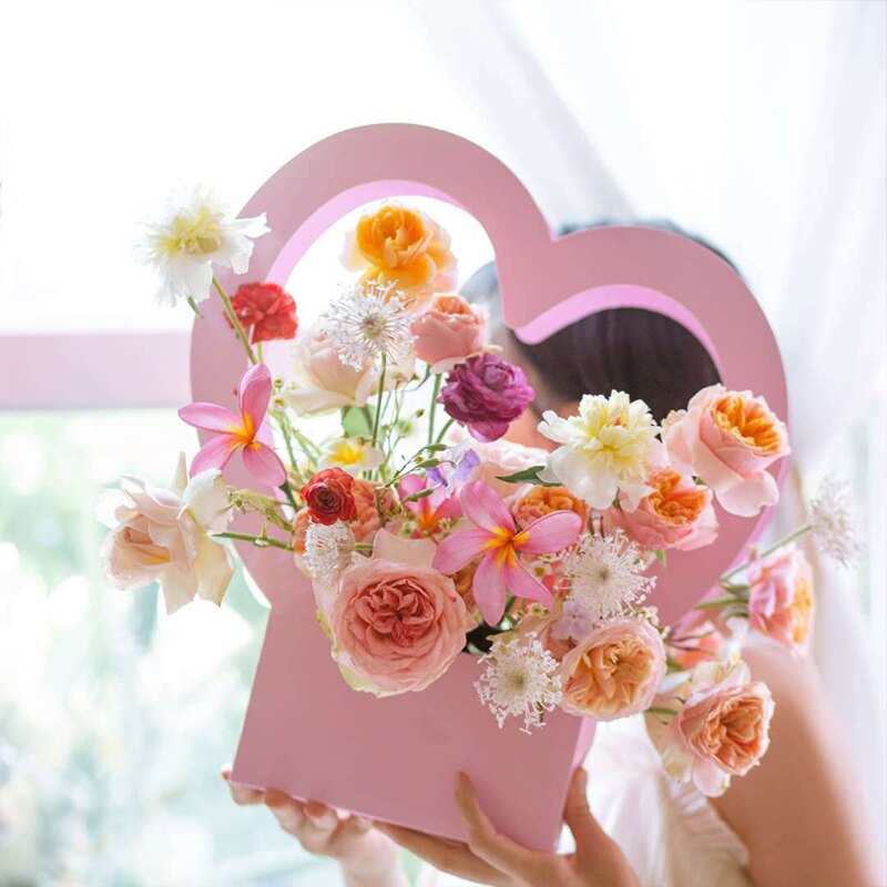 Hart Draagbare Bloemen Dozen Romantische Verpakking Papier Doos Voor Vrouwen Mand Kraft Zakken Cadeaupapier Liefde Bloem Mand