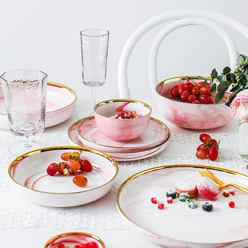 Marmorservise sett med glodkant keramisk middagsfat salat suppe ramen nudelskål liten tallerken skuff servise rosa