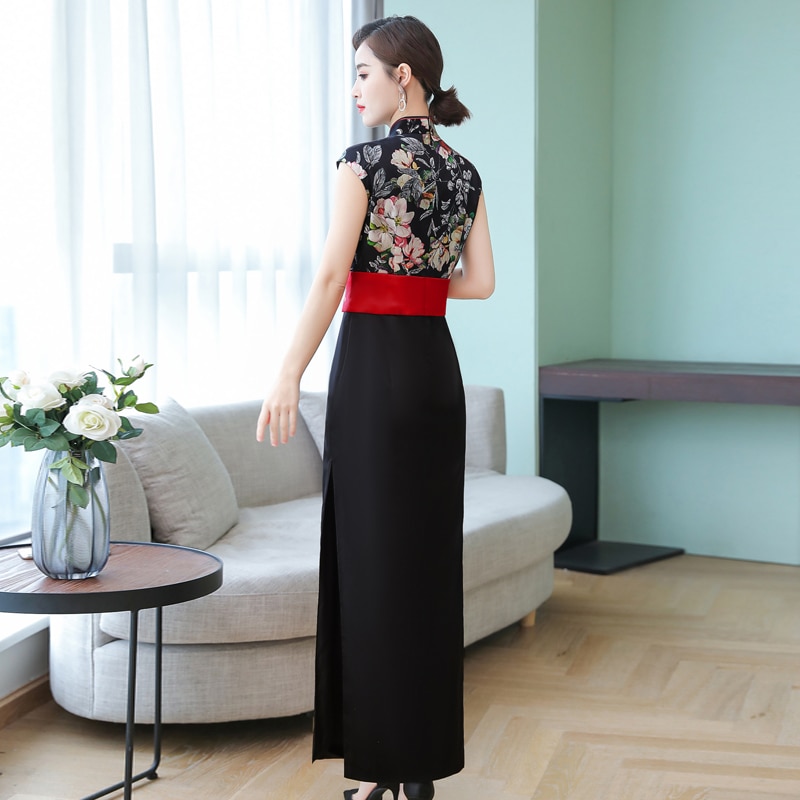 Old Chinese party evening women qipao dress