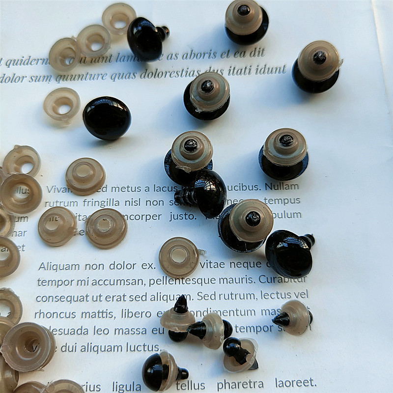 Ojos de plástico negros para muñeca artesanal, accesorios decorativos de juguete, ojos roscados de seguridad Animal, suministros de Material, 5-14mm, 60-120 piezas