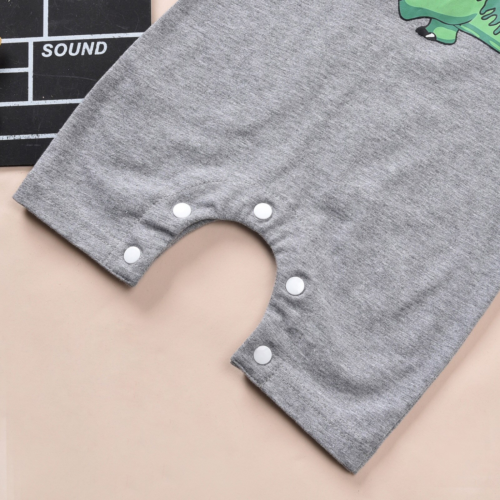 Pasgeboren Unisex Romper Kleding Dinosaurus Hart Print Jumpsuit Katoen Korte Mouw Leuke Baby Baby Jongens Meisjes Bodysuit